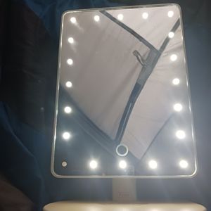 LED Mirror/Bluetooth